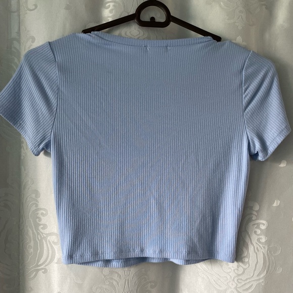 garage blue cropped short sleeve top NWOT 💙 - Picture 3 of 3